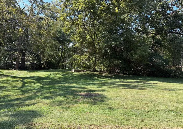 Land for sale at 900 Halsey Cir S, Harrisonville, MO 64701 | MLS# 2644488