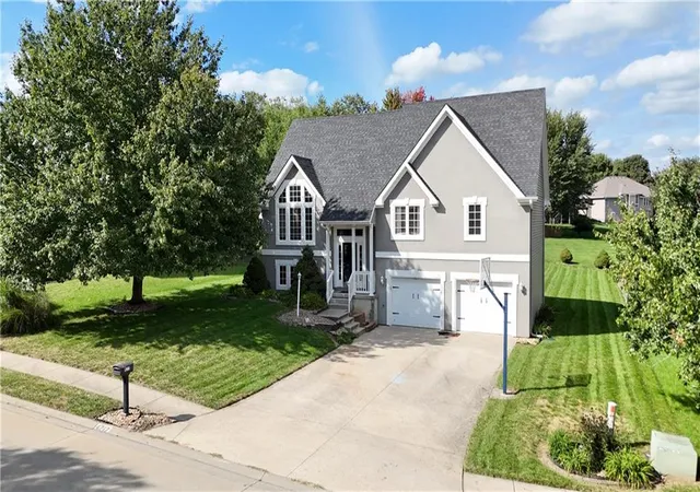 Photo 1 of Single family home for sale at 4217 N Devonshire Dr, Saint Joseph, MO 64506 | MLS# 2644500 | Listing updated on 2026-09-29