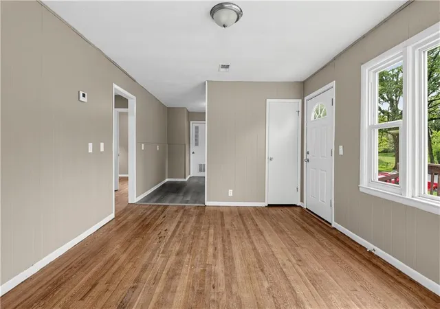 Photo 4 of Single family home for sale at 6140 Sloan Ave, Kansas City, KS 66104 | MLS# 2644505 | Listing updated on 2026-10-03