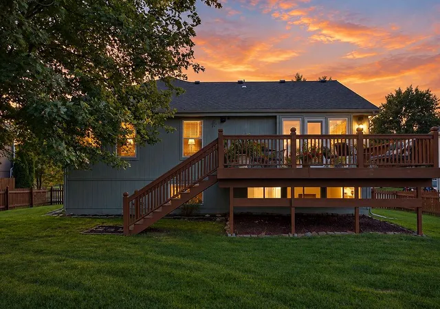 Photo 4 of Single family home for sale at 5907 Meadowsweet Ln, Shawnee, KS 66226 | MLS# 2644506 | Listing updated on 2026-10-10