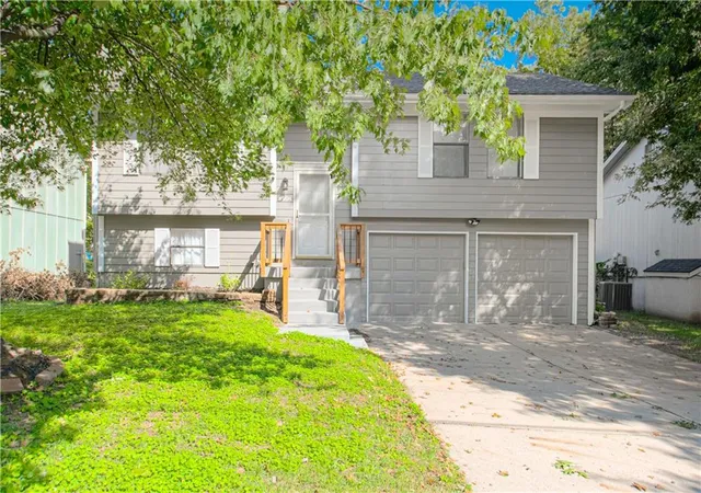 Photo 2 of Single family home for sale at 8904 Ne 72nd Street, Kansas City, MO 64158 | MLS# 2644509 | Listing updated on 2026-10-03