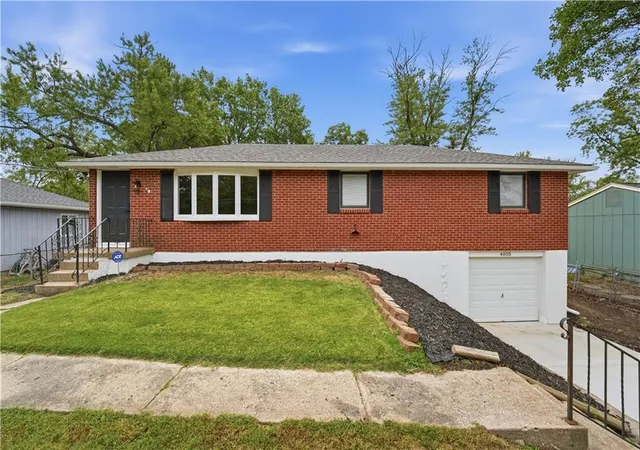 Photo 1 of Single family home for sale at 4005 52nd Street, Riverside, MO 64150 | MLS# 2644533 | Listing updated on 2026-10-08