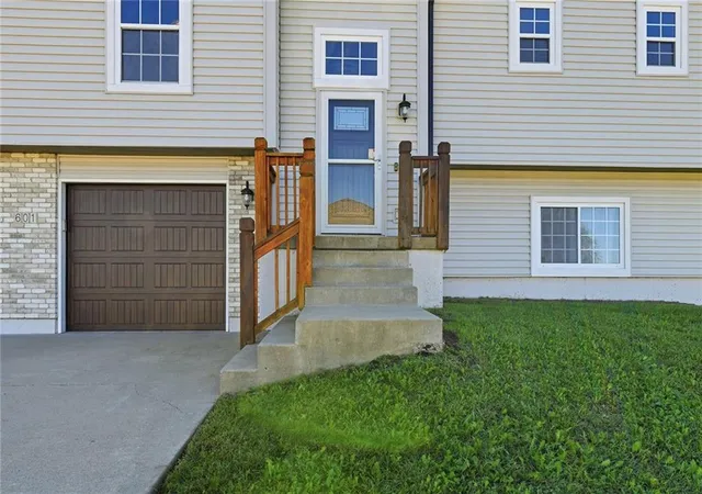 Photo 3 of Single family home for sale at 601 SW Tisha Ln, Grain Valley, MO 64029 | MLS# 2644534 | Listing updated on 2026-10-04