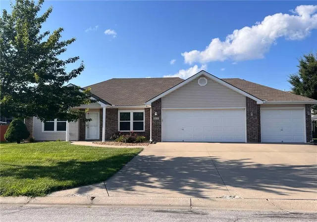 Single family home for sale at 101 Sun Garden St, Blue Springs, MO 64064 | MLS# 2644535