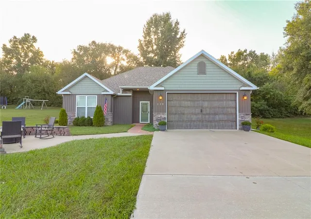 Single family home for sale at 238 141st Road SE, Warrensburg, MO 64093 | MLS# 2644537