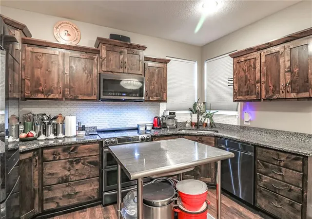 Photo 3 of Single family home for sale at 238 141st Road SE, Warrensburg, MO 64093 | MLS# 2644537 | Listing updated on 2026-10-06