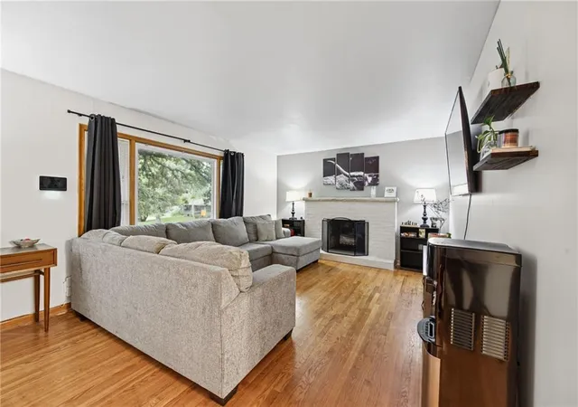 Photo 4 of Single family home for sale at 6526 Garfield Dr, Kansas City, KS 66102 | MLS# 2644540 | Listing updated on 2026-10-01