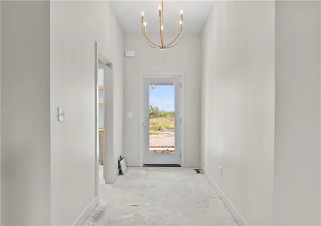 Photo 3 of Single family home for sale at 2002 Se Oak Ridge Dr, Oak Grove, MO 64075 | MLS# 2644542 | Listing updated on 2026-10-03