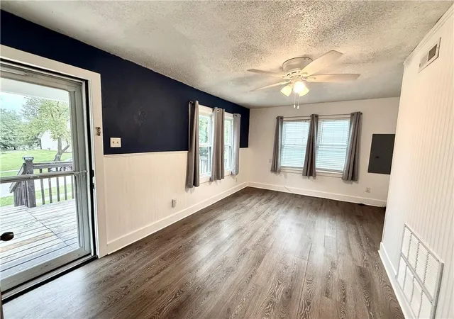 Photo 4 of Single family home for sale at 814 E 2nd Street, Maryville, MO 64468 | MLS# 2644544 | Listing updated on 2026-10-04