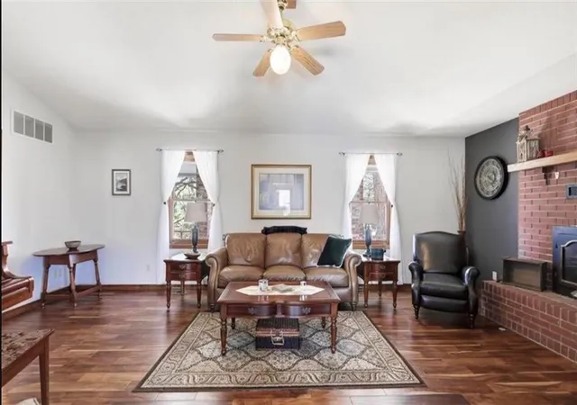 Photo 3 of Single family home for sale at 916 E 27th Street, Baxter Springs, KS 66713 | MLS# 2644549 | Listing updated on 2026-09-29