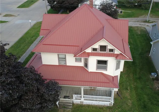 Photo 3 of Single family home for sale at 201 S Buchanan St, Maryville, MO 64468 | MLS# 2644553 | Listing updated on 2026-10-09