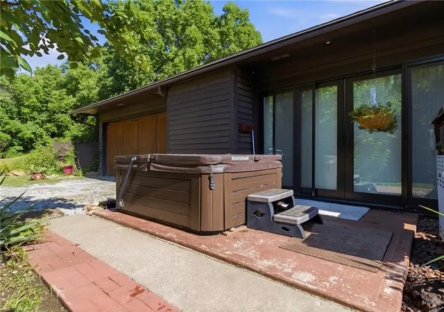 Photo 4 of Single family home for sale at 30750 W 143rd Street, Gardner, KS 66030 | MLS# 2644560 | Listing updated on 2026-10-09