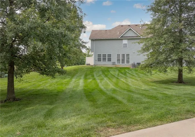 Photo 3 of Townhouse for sale at 4607 NE 83rd Terrace, Kansas City, MO 64119 | MLS# 2644580 | Listing updated on 2026-10-07