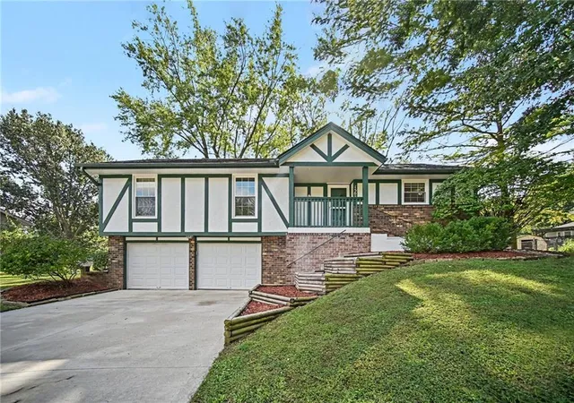 Photo 1 of Single family home for sale at 1507 Baker St, Liberty, MO 64068 | MLS# 2644583 | Listing updated on 2026-10-10