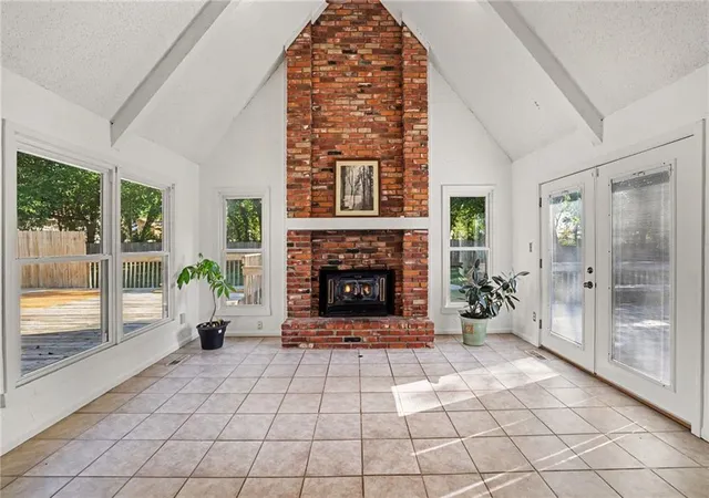 Photo 4 of Single family home for sale at 5755 Richards Cir, Shawnee, KS 66216 | MLS# 2644588 | Listing updated on 2026-10-09