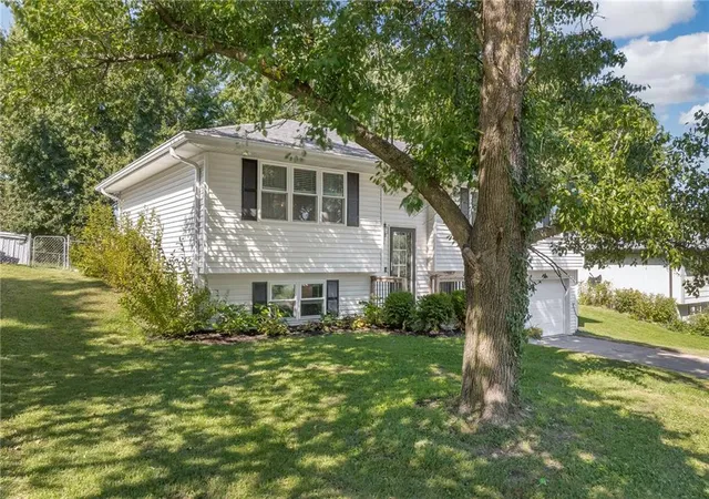 Photo 1 of Single family home for sale at 6214 N 23rd Street Ter, Country Club, MO 64505 | MLS# 2644591 | Listing updated on 2026-10-02