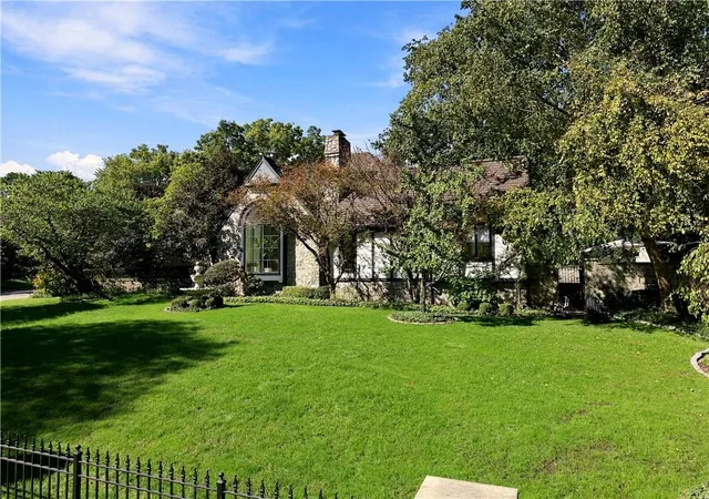 Photo 3 of Single family home for sale at 5300 Sunset Dr #1, Kansas City, MO 64112 | MLS# 2644592 | Listing updated on 2026-10-08