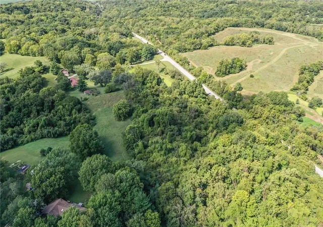 Photo 3 of Land for sale at Waldron Hts Lot 2, Parkville, MO 64152 | MLS# 2644599 | Listing updated on 2026-09-29