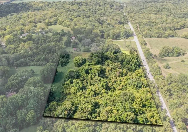 Photo 4 of Land for sale at Waldron Hts Lot 2, Parkville, MO 64152 | MLS# 2644599 | Listing updated on 2026-09-29