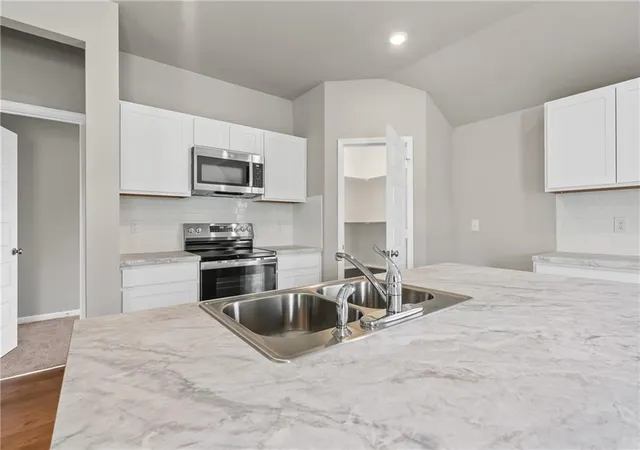 Photo 1 of Single family home for sale at 20206 West 195th St, Spring Hill, KS 66083 | MLS# 2644613 | Listing updated on 2026-09-30