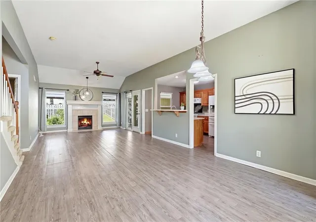 Photo 3 of Sale Pending at 8310 N Barclay Cir, Kansas City, MO 64118 | MLS# 2644614 | Listing updated on 2026-10-05