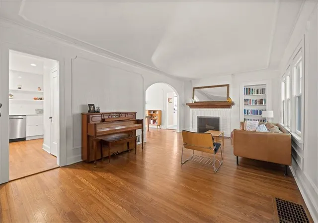 Photo 4 of Single family home for sale at 7205 Madison Ave, Kansas City, MO 64114 | MLS# 2644617 | Listing updated on 2026-10-09