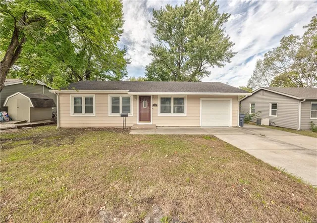 Photo 1 of Single family home for sale at 737 N Woodland St, Olathe, KS 66061 | MLS# 2644624 | Listing updated on 2026-10-20