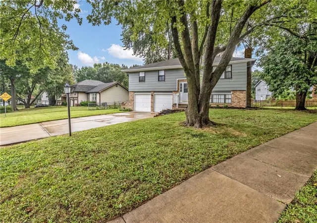 Photo 2 of Single family home for sale at 15917 W 152nd Street, Olathe, KS 66062 | MLS# 2644640 | Listing updated on 2026-10-03