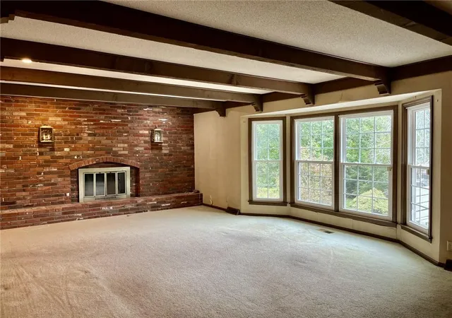Photo 4 of Sale Pending at 14908 E 33rd Street S, Independence, MO 64055 | MLS# 2644646 | Listing updated on 2026-10-06