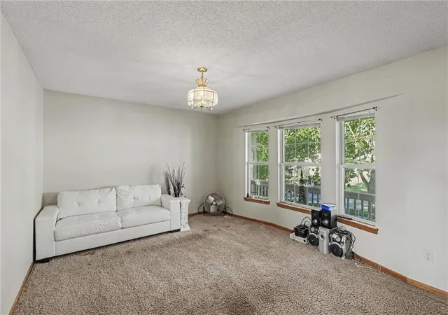 Photo 4 of Single family home for sale at 3325 S Sioux Ct, Independence, MO 64057 | MLS# 2644650 | Listing updated on 2026-10-08
