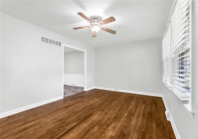 Photo 4 of Sale Pending at 7644 NW Milrey Dr, Kansas City, MO 64152 | MLS# 2644653 | Listing updated on 2026-10-03