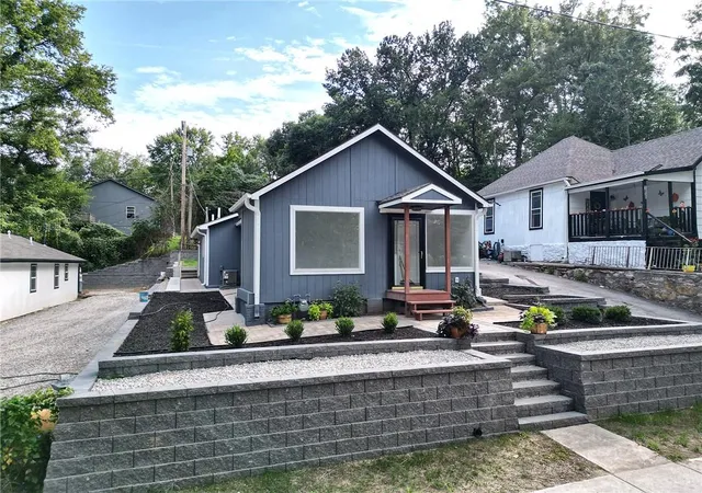 Photo 1 of Single family home for sale at 1033 Tenny Ave, Kansas City, KS 66102 | MLS# 2644663 | Listing updated on 2026-10-01