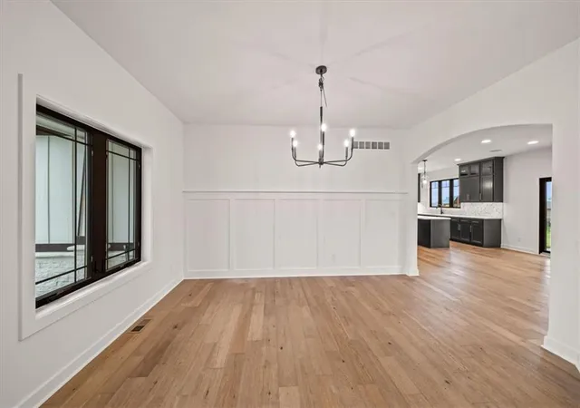 Photo 4 of Single family home for sale at 4709 NE Freehold Dr, Lees Summit, MO 64064 | MLS# 2644667 | Listing updated on 2026-10-21