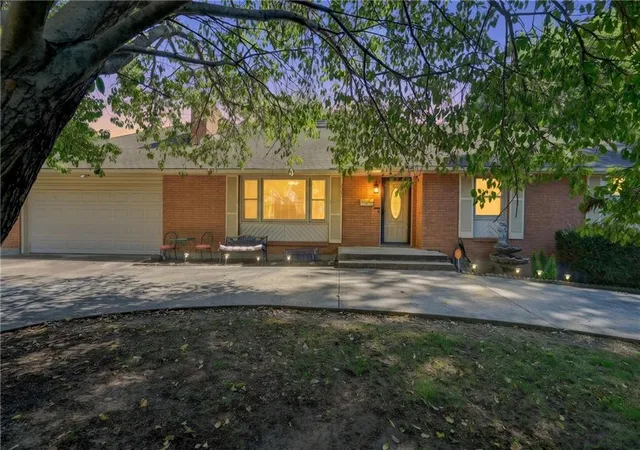 Photo 3 of Single family home for sale at 4803 Hedges Ave, Kansas City, MO 64133 | MLS# 2644671 | Listing updated on 2026-10-07