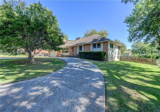 Photo 4 of Single family home for sale at 4803 Hedges Ave, Kansas City, MO 64133 | MLS# 2644671 | Listing updated on 2026-10-07