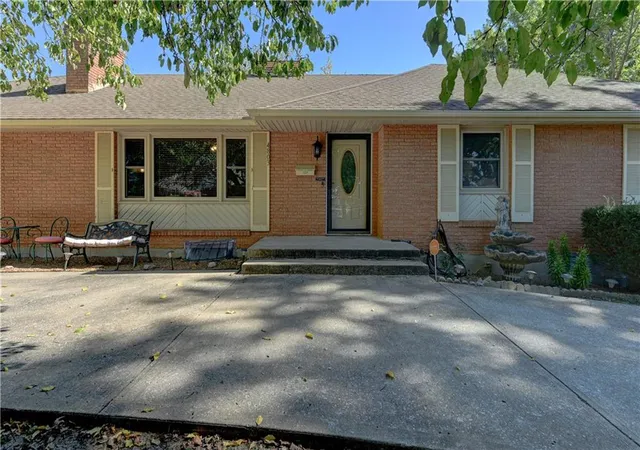Photo 2 of Single family home for sale at 4803 Hedges Ave, Kansas City, MO 64133 | MLS# 2644671 | Listing updated on 2026-10-07