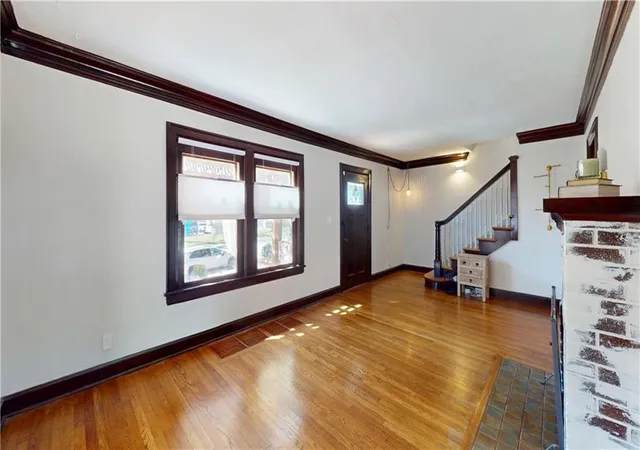Photo 4 of Single family home for sale at 3729 State Line Rd, Kansas City, MO 64111 | MLS# 2644674 | Listing updated on 2026-10-09