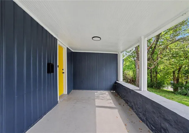 Photo 2 of Sale Pending at 2000 E 82nd Street, Kansas City, MO 64132 | MLS# 2644678 | Listing updated on 2026-10-06