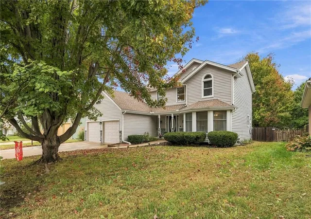 Photo 3 of Single family home for sale at 16207 Spring Valley Rd, Belton, MO 64012 | MLS# 2644680 | Listing updated on 2026-10-16