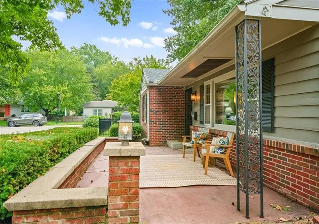 Photo 2 of Single family home for sale at 2525 W 50th Terrace, Westwood, KS 66205 | MLS# 2644682 | Listing updated on 2026-10-06