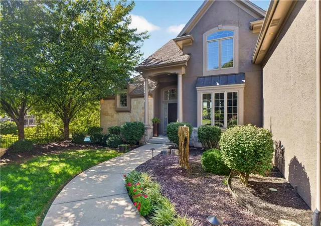 Photo 3 of Single family home for sale at 13816 Horton Dr, Overland Park, KS 66223 | MLS# 2644703 | Listing updated on 2026-10-08