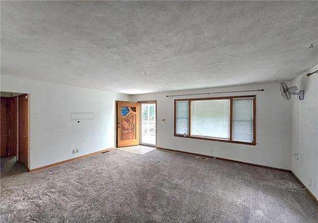 Photo 3 of Single family home for sale at 11514 E 15th Street, Independence, MO 64052 | MLS# 2644706 | Listing updated on 2026-09-30