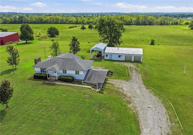 Photo 1 of Single family home for sale at 20275 E 1100 Road, Pleasanton, KS 66075 | MLS# 2644711 | Listing updated on 2026-10-07