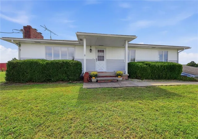 Photo 3 of Single family home for sale at 20275 E 1100 Road, Pleasanton, KS 66075 | MLS# 2644711 | Listing updated on 2026-10-07