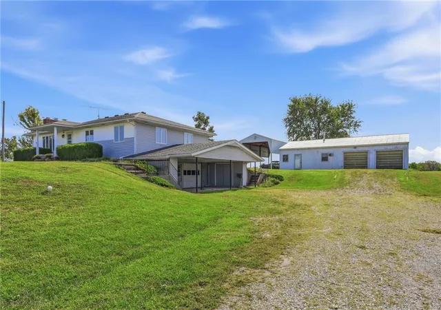 Photo 3 of Single family home for sale at 20275 E 1100 Road, Pleasanton, KS 66075 | MLS# 2644711 | Listing updated on 2026-10-07