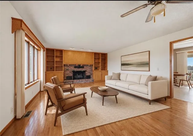 Photo 4 of Single family home for sale at 20275 E 1100 Road, Pleasanton, KS 66075 | MLS# 2644711 | Listing updated on 2026-10-07