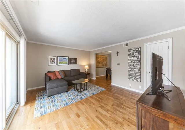 Photo 1 of Condo for sale at 4616 Holly St #3, Kansas City, MO 64112 | MLS# 2644714 | Listing updated on 2026-10-01