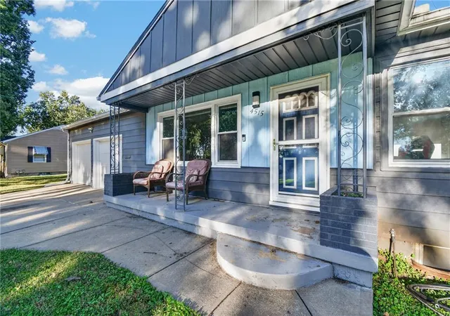 Photo 3 of Single family home for sale at 4515 Crisp St, Kansas City, MO 64133 | MLS# 2644716 | Listing updated on 2026-10-09