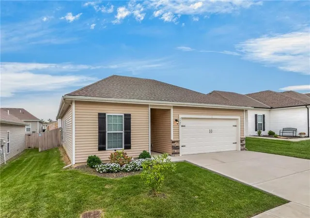 Photo 2 of Single family home for sale at 7731 Nw 124th Street, Kansas City, MO 64163 | MLS# 2644720 | Listing updated on 2026-10-01
