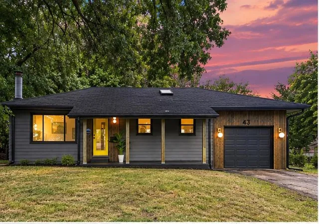 Photo 3 of Single family home for sale at 4320 Maggie Ln, Kansas City, KS 66102 | MLS# 2644722 | Listing updated on 2026-10-09